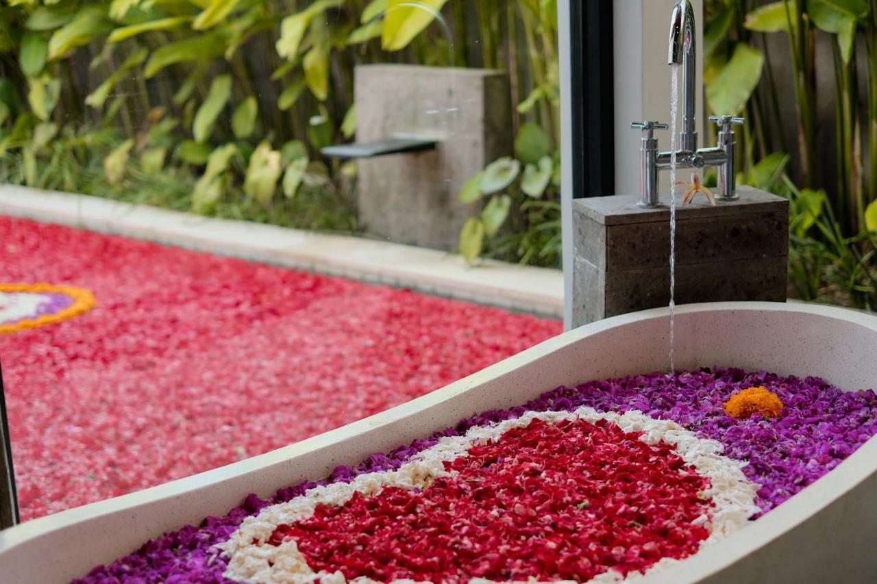 Abhinaya Ubud Villa ภายนอก รูปภาพ